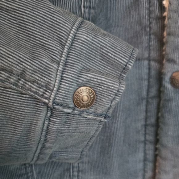 🆕️ Levi's Jacket - Classic Blue Corduroy Trucker Jacket with Sherpa Lining NWT - Picture 7 of 12